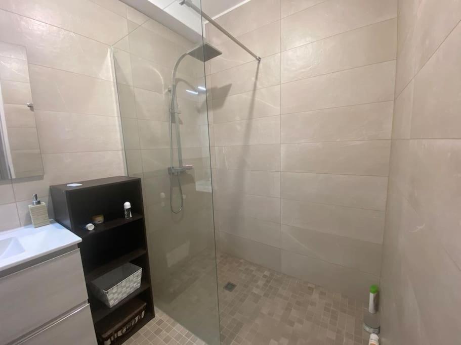 Appartement 100 M2 Terrasse Piscine Gruissan Buitenkant foto