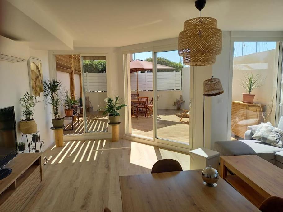 Appartement 100 M2 Terrasse Piscine Gruissan Buitenkant foto